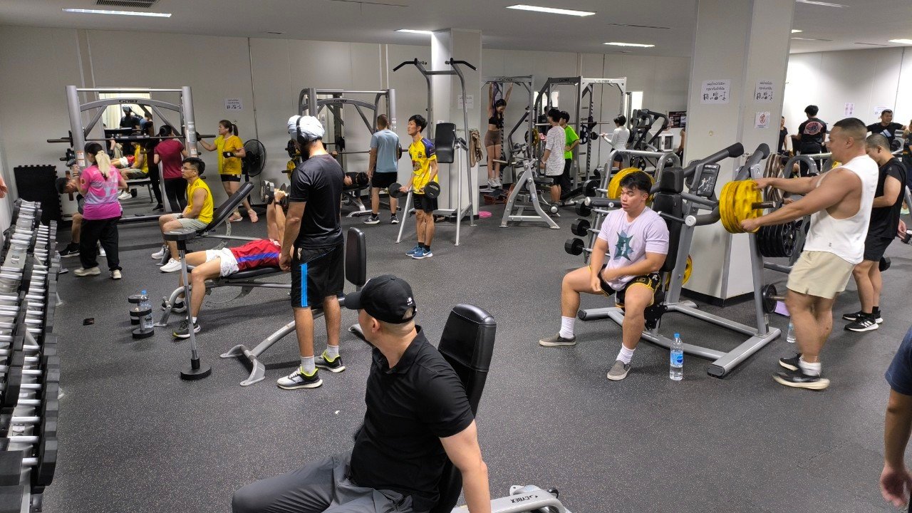 FreeWeightRoom03